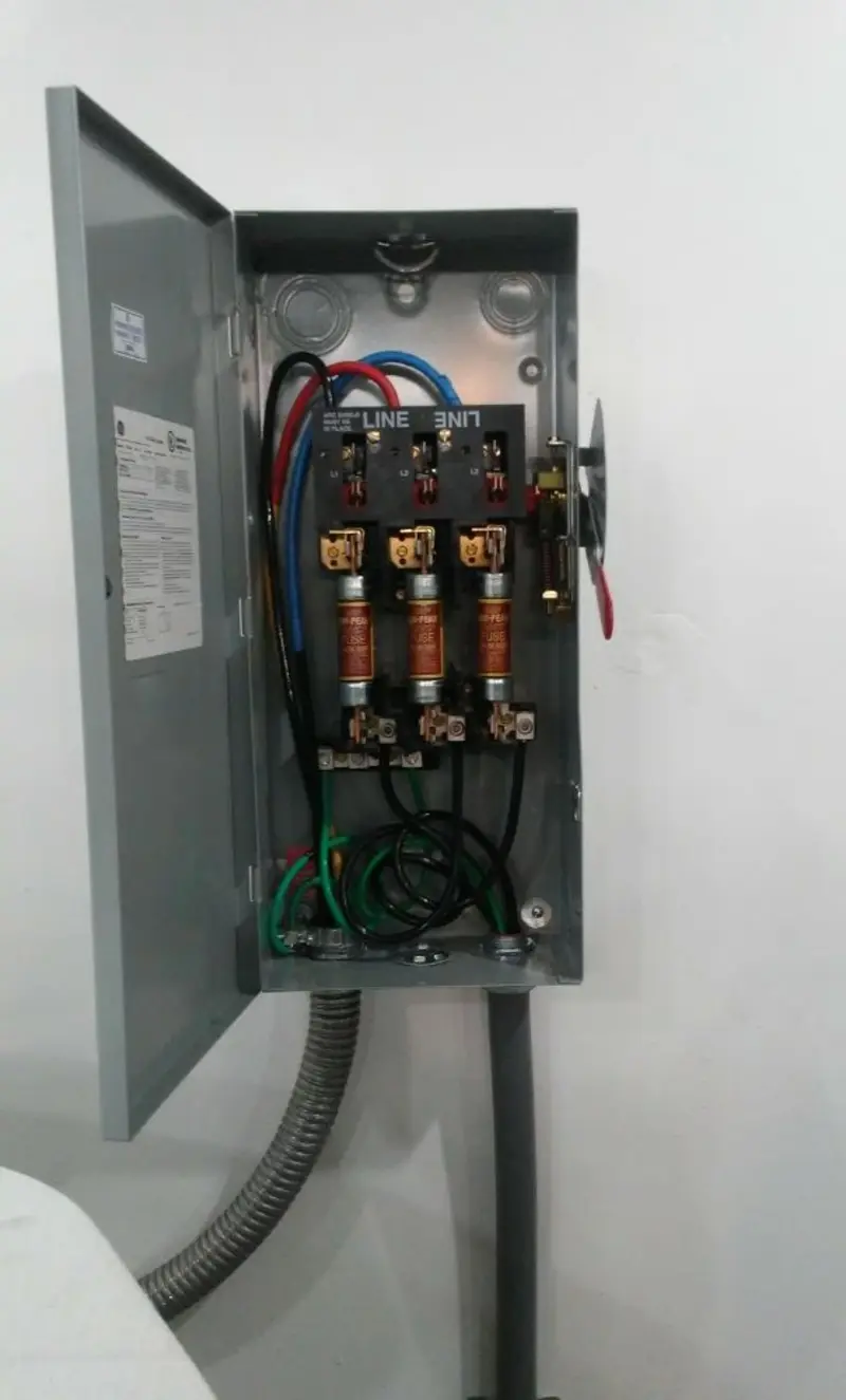 Three-phase disconnect switch installed for Electrical Wiring & Rewiring in Greenbriar